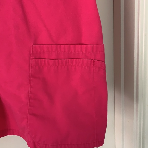 Women’s Pink Scrub Top - Picture 4 of 5